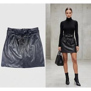 Banana Republic Factory Faux Vegan Leather Belted Mini Skirt Black Size 8